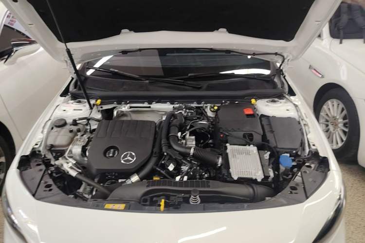 Used Mercedes-Benz A-Class 2025 A 200 L Fashion Model Engine Bay