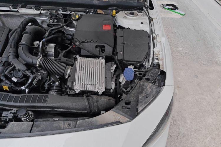 Used Mercedes-Benz A-Class 2025 A 200 L Fashion Model Engine Bay Left