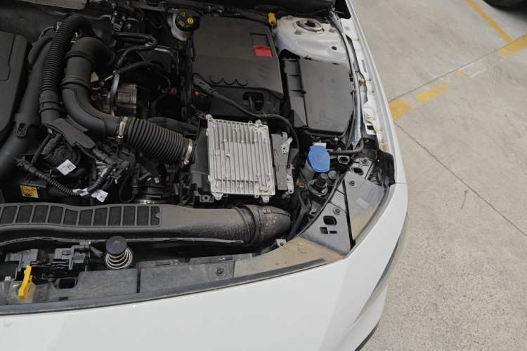 Used Mercedes-Benz A-Class 2025 Facelifted A 200 L Fashion Edition Engine Bay Left
