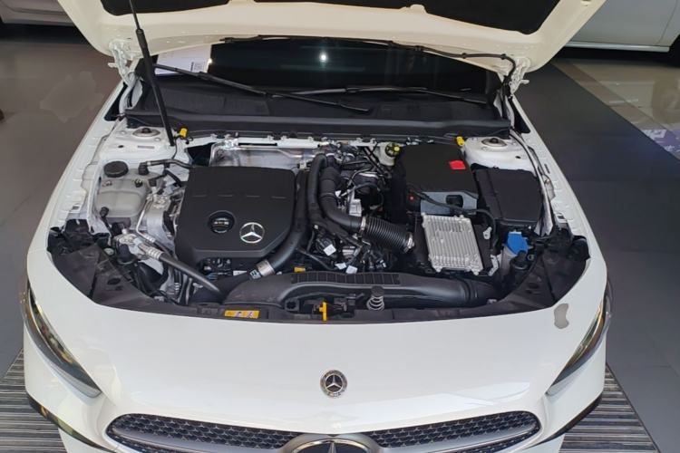 Used Mercedes-Benz A-Class 2025 A 200 L Fashion Model Engine Bay