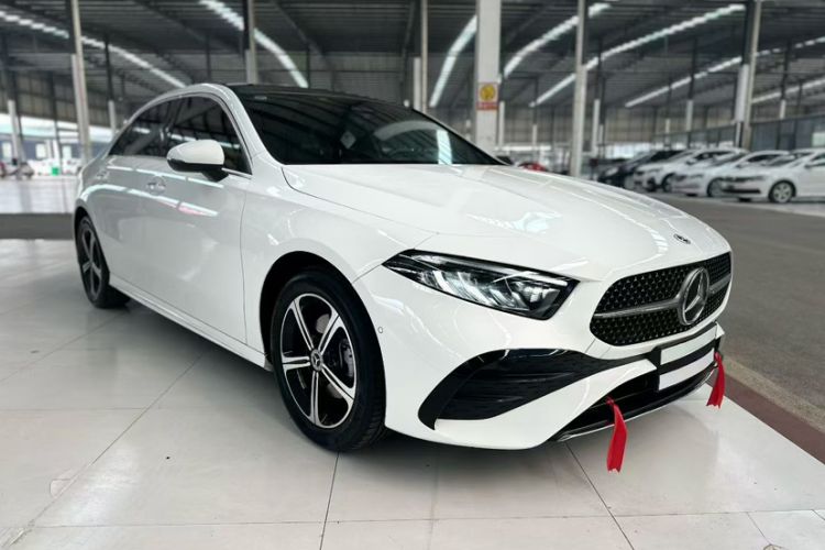 Used Mercedes-Benz A-Class 2025 A 200 L Fashion Model Exterior 2