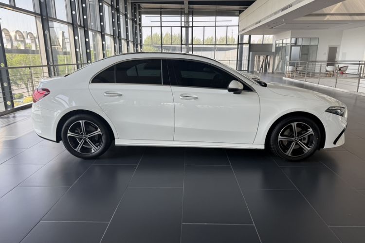 Used Mercedes-Benz A-Class 2025 A 200 L Fashion Model Exterior 3