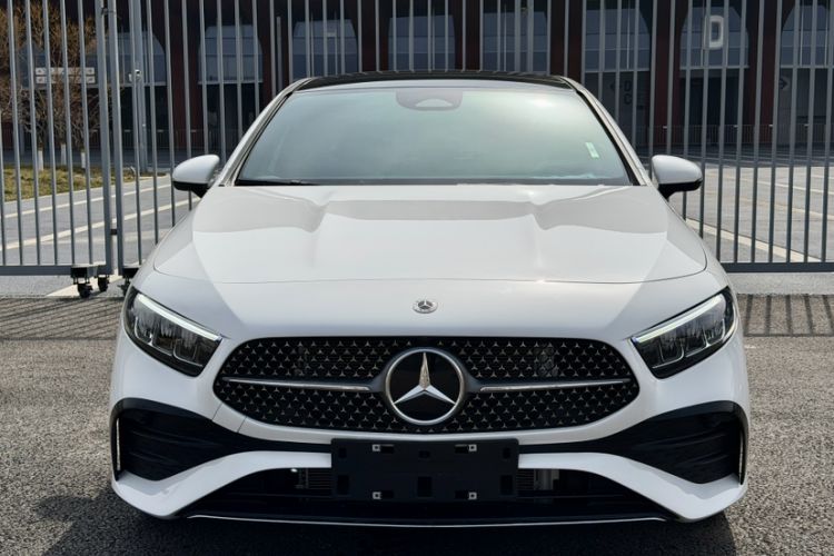 Used Mercedes-Benz A-Class 2025 A 200 L Fashion Model Exterior 3