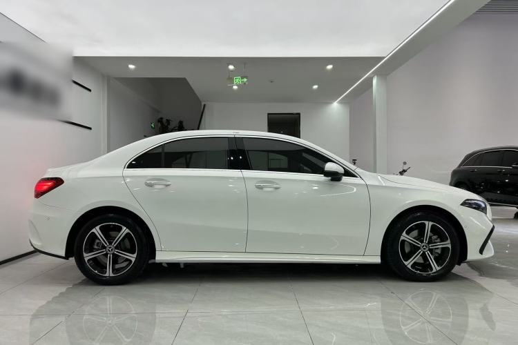 Used Mercedes-Benz A-Class 2025 A 200 L Fashion Model Exterior 3
