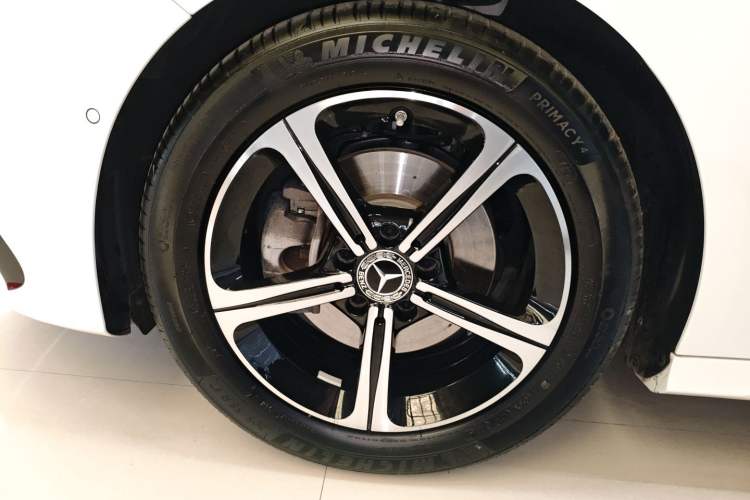 Used Mercedes-Benz A-Class 2025 A 200 L Fashion Model Exterior 4