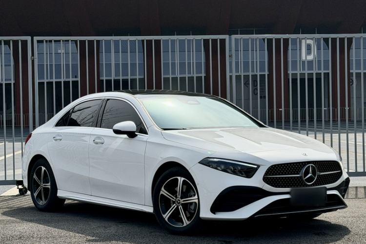 Used Mercedes-Benz A-Class 2025 A 200 L Fashion Model Exterior 4