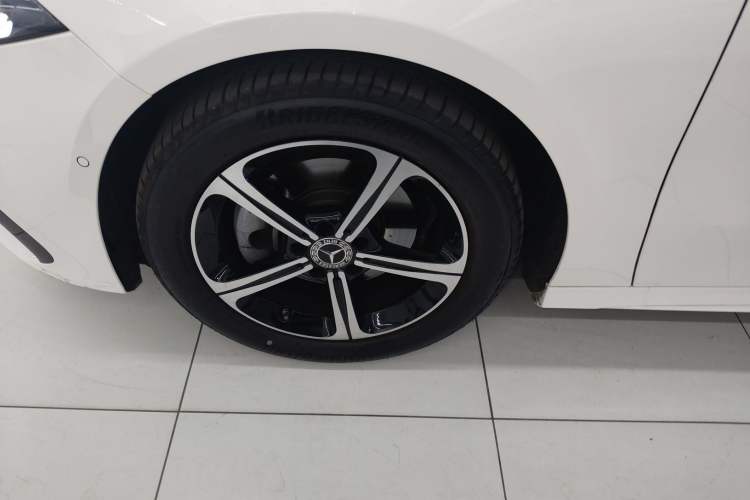 Used Mercedes-Benz A-Class 2025 A 200 L Fashion Model Exterior 4