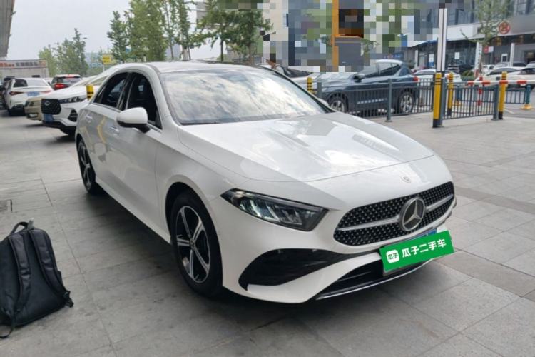 Used Mercedes-Benz A-Class 2025 A 200 L Fashion Model Front Right 45 Deg