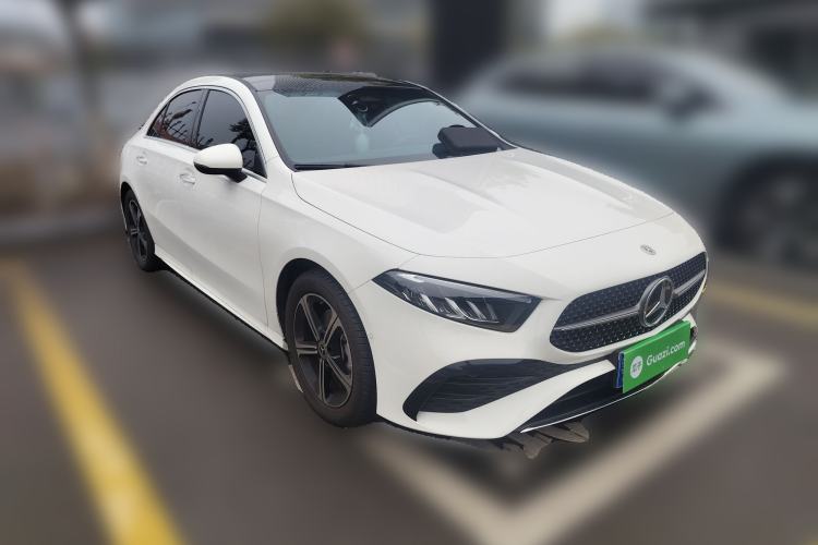 Used Mercedes-Benz A-Class 2025 A 200 L Fashion Model Front Right 45 Deg