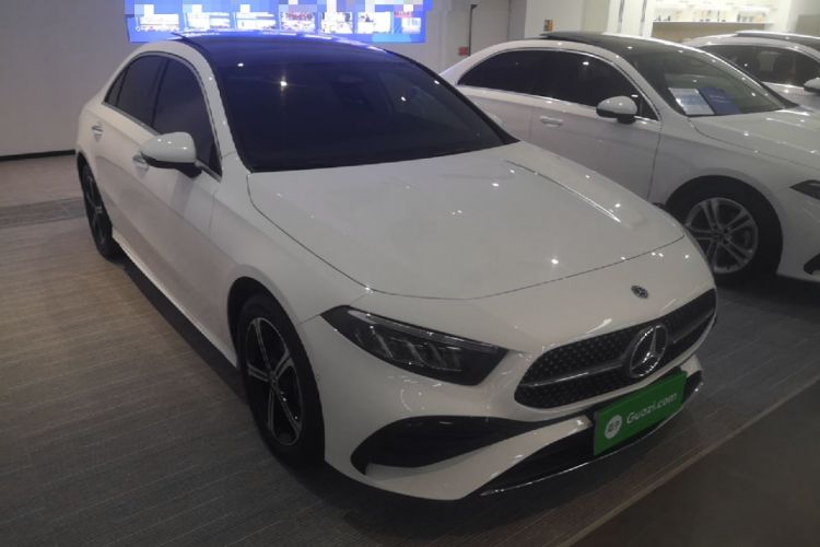 Used Mercedes-Benz A-Class 2025 A 200 L Fashion Model Front Right 45 Deg