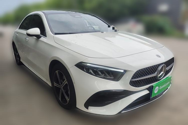 Used Mercedes-Benz A-Class 2025 A 200 L Fashion Model Front Right 45 Deg