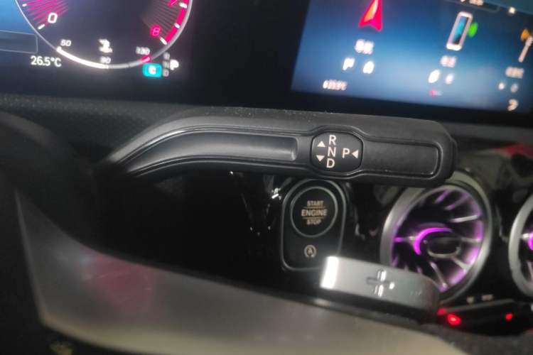 Used Mercedes-Benz A-Class 2025 A 200 L Fashion Model Gear Lever