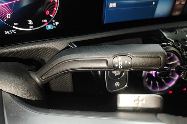Used Mercedes-Benz A-Class 2025 A 200 L Fashion Model Gear Lever