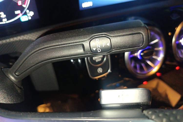Used Mercedes-Benz A-Class 2025 A 200 L Fashion Model Gear Lever