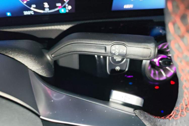 Used Mercedes-Benz A-Class 2025 A 200 L Fashion Model Gear Lever
