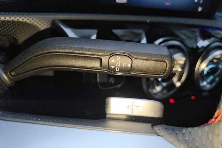 Used Mercedes-Benz A-Class 2025 A 200 L Fashion Model Gear Lever