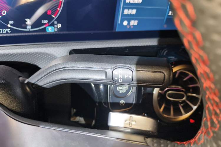 Used Mercedes-Benz A-Class 2025 A 200 L Fashion Model Gear Lever