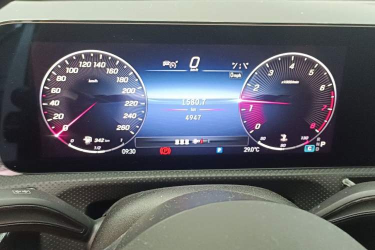 Used Mercedes-Benz A-Class 2025 A 200 L Fashion Model Instrument Cluster