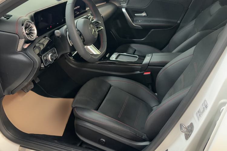 Used Mercedes-Benz A-Class 2025 A 200 L Fashion Model Interior 1