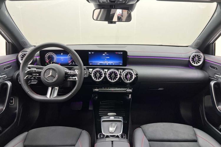Used Mercedes-Benz A-Class 2025 A 200 L Fashion Model Interior 1