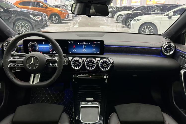 Used Mercedes-Benz A-Class 2025 A 200 L Fashion Model Interior 1