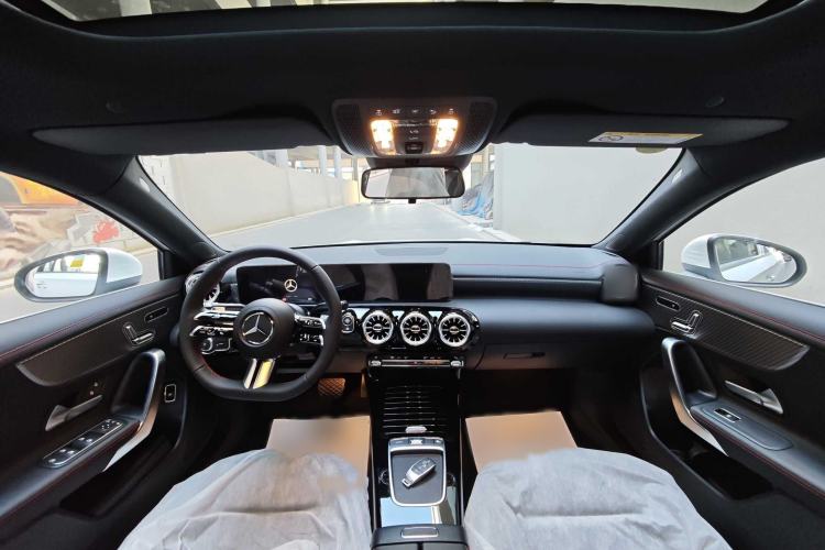 Used Mercedes-Benz A-Class 2025 A 200 L Fashion Model Interior 1