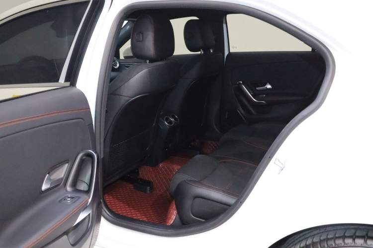 Used Mercedes-Benz A-Class 2025 A 200 L Fashion Model Interior 2