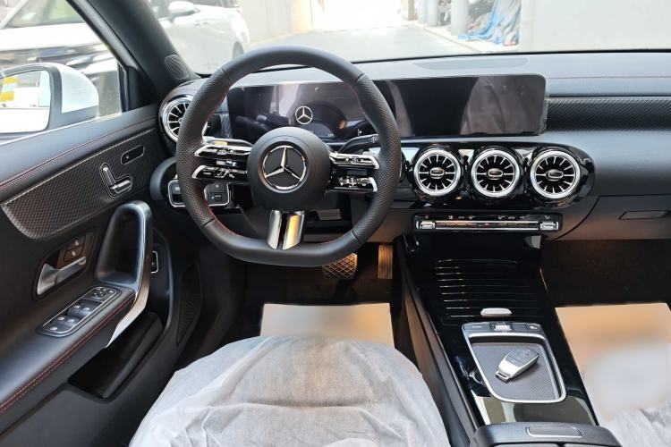 Used Mercedes-Benz A-Class 2025 A 200 L Fashion Model Interior 2