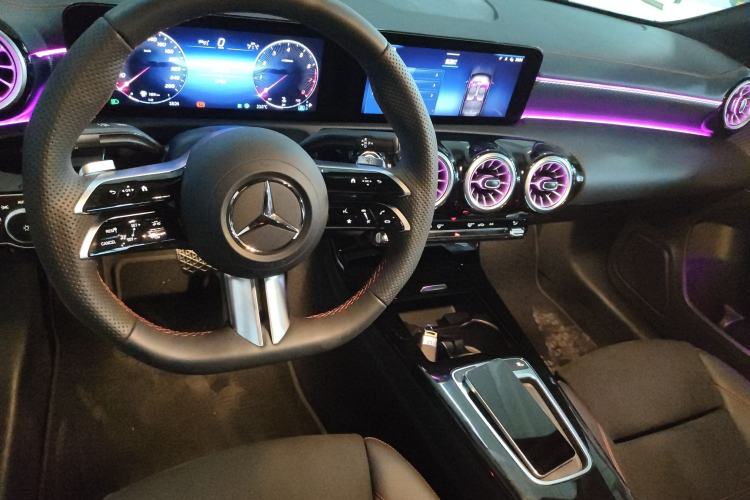 Used Mercedes-Benz A-Class 2025 A 200 L Fashion Model Interior 3