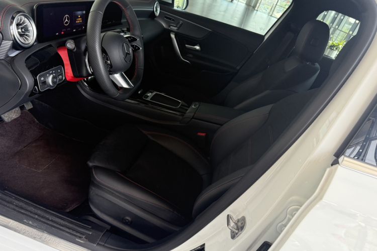 Used Mercedes-Benz A-Class 2025 A 200 L Fashion Model Interior 3