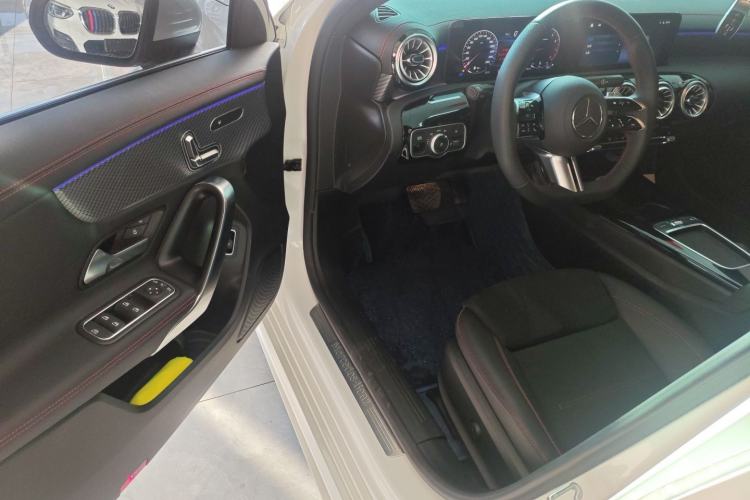 Used Mercedes-Benz A-Class 2025 A 200 L Fashion Model Interior 3