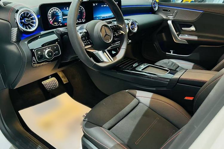 Used Mercedes-Benz A-Class 2025 A 200 L Fashion Model Interior 3