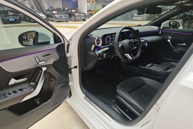 Used Mercedes-Benz A-Class 2025 A 200 L Fashion Model Interior 3