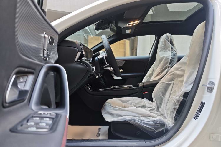Used Mercedes-Benz A-Class 2025 A 200 L Fashion Model Interior 4