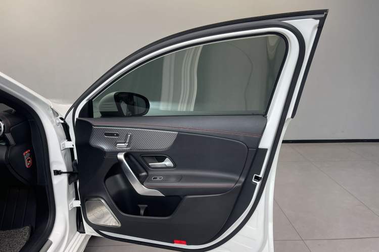 Used Mercedes-Benz A-Class 2025 A 200 L Fashion Model Interior 5