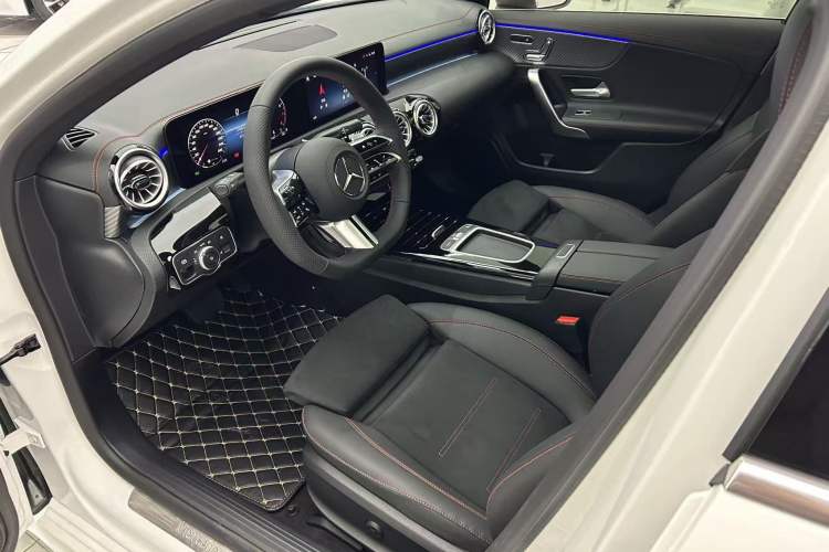 Used Mercedes-Benz A-Class 2025 A 200 L Fashion Model Interior 6
