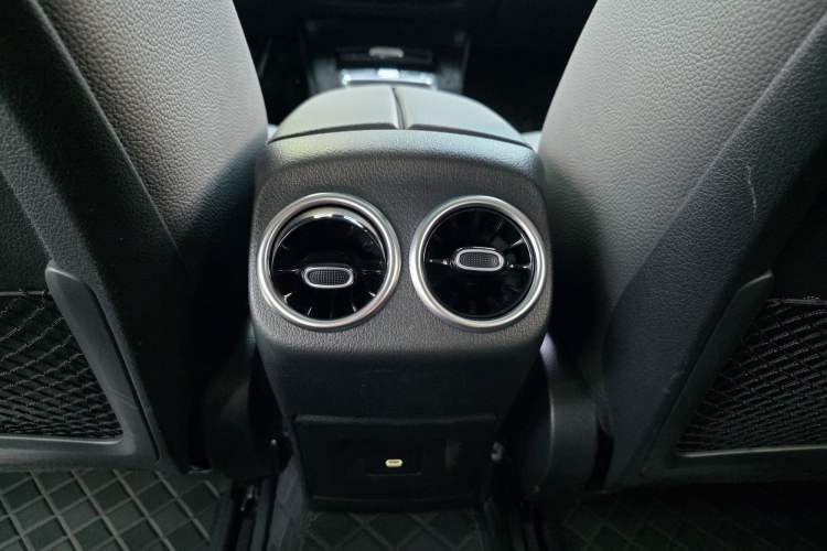 Used Mercedes-Benz A-Class 2025 A 200 L Fashion Model Interior 8