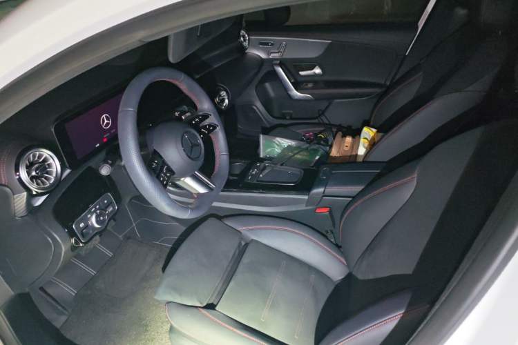 Used Mercedes-Benz A-Class 2025 A 200 L Fashion Model Left Front Seat