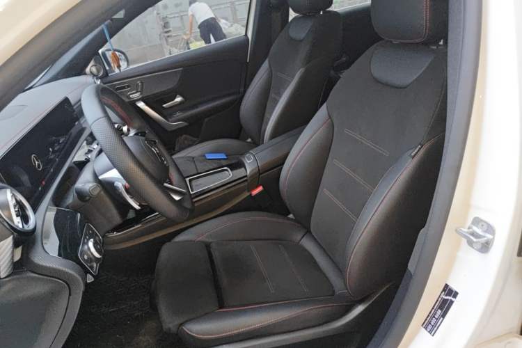 Used Mercedes-Benz A-Class 2025 A 200 L Fashion Model Left Front Seat