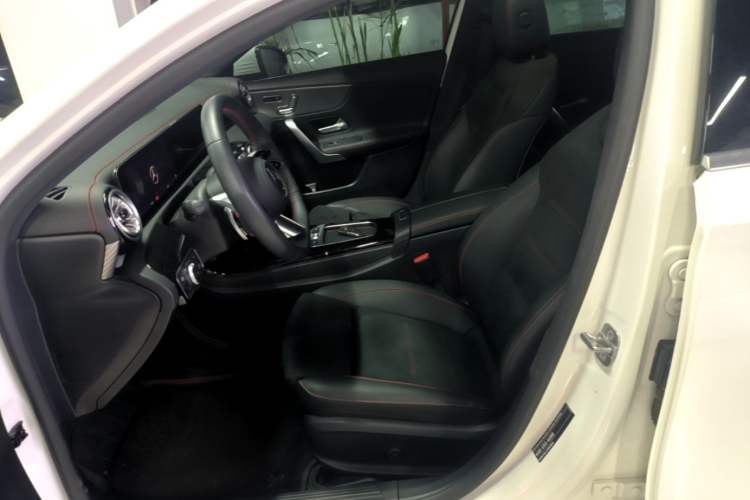 Used Mercedes-Benz A-Class 2025 A 200 L Fashion Model Left Front Seat