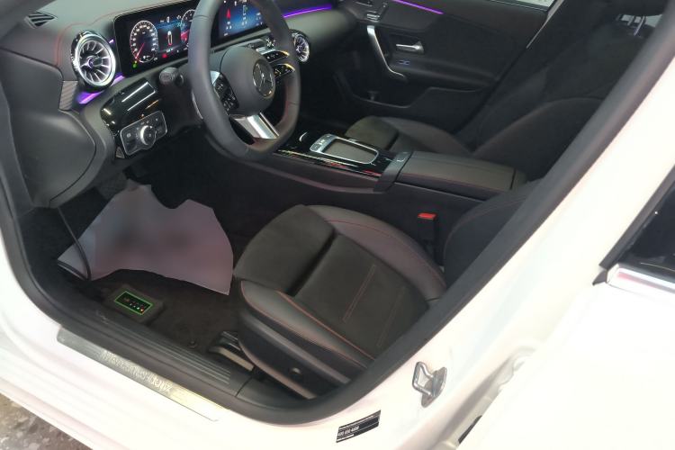 Used Mercedes-Benz A-Class 2025 A 200 L Fashion Model Left Front Seat