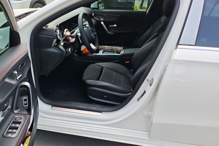 Used Mercedes-Benz A-Class 2025 A 200 L Fashion Model Left Front Seat