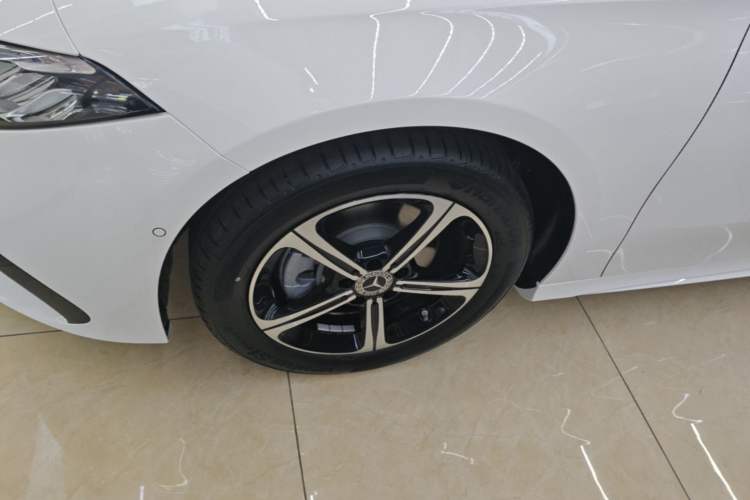 Used Mercedes-Benz A-Class 2025 Facelifted A 200 L Fashion Edition Left Front Wheel Hub
