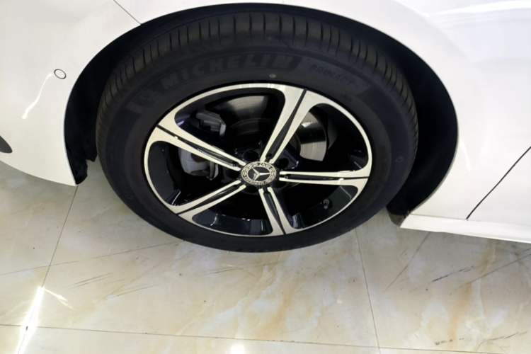 Used Mercedes-Benz A-Class 2025 A 200 L Fashion Model Left Front Wheel Hub