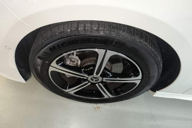 Used Mercedes-Benz A-Class 2025 A 200 L Fashion Model Left Front Wheel Hub