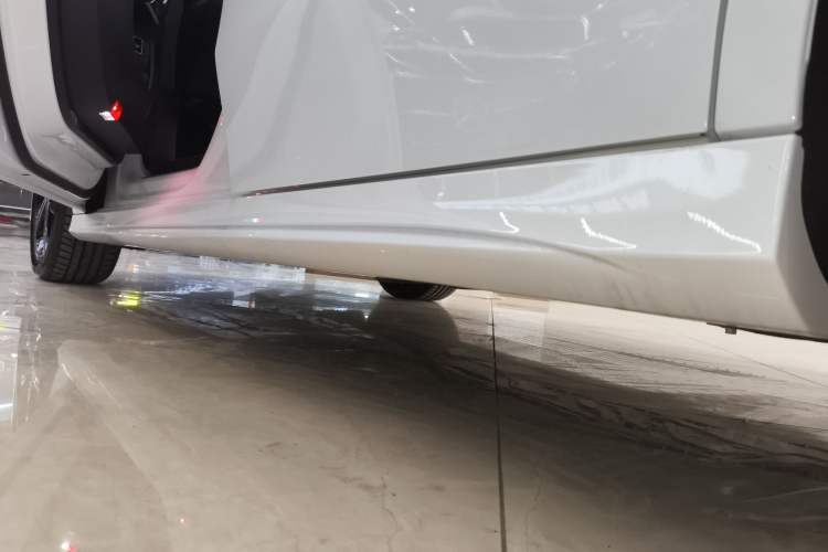 Used Mercedes-Benz A-Class 2025 A 200 L Fashion Model Left Side Sill