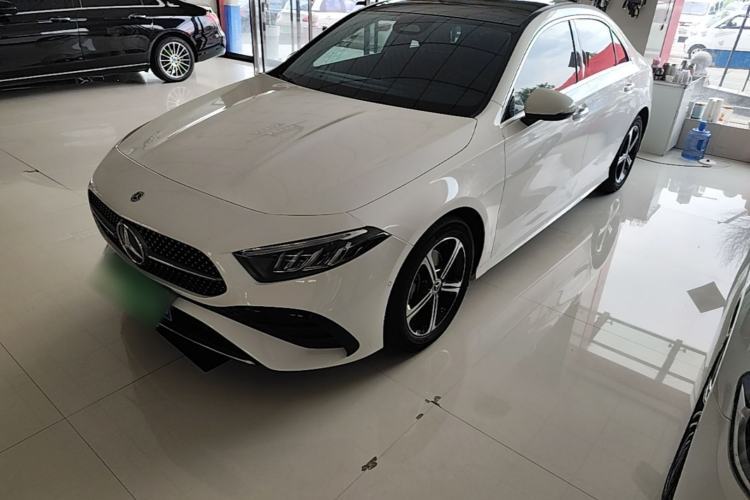 Ojetý Mercedes-Benz A-Class 2025 A 200 L Fashion Model Guazi used car, China used car export, Used car for sale, Used  cars, Cheapest cars for sale