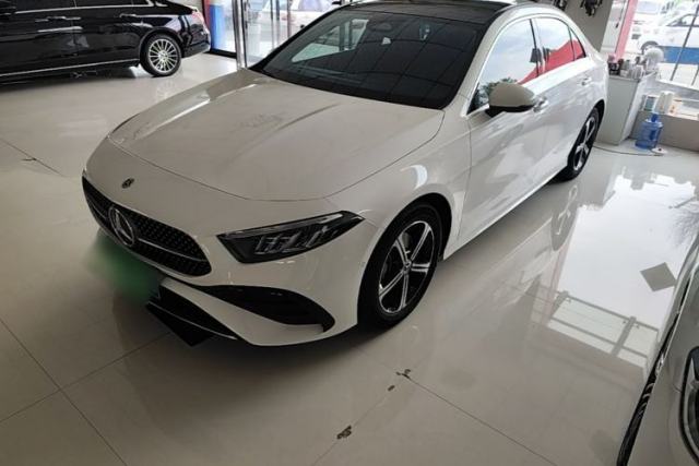 Używany Mercedes-Benz A-Class 2025 A 200 L Fashion Model