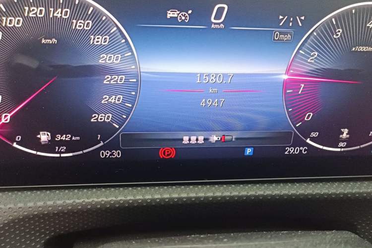 Used Mercedes-Benz A-Class 2025 A 200 L Fashion Model Odometer Close Up