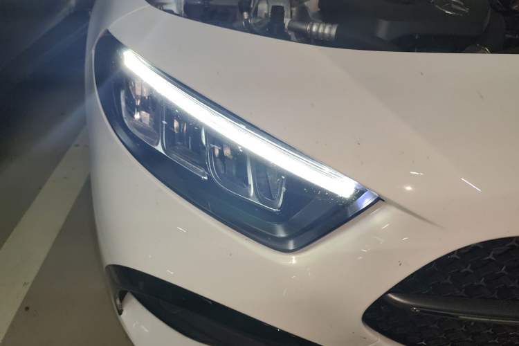 Used Mercedes-Benz A-Class 2025 A 200 L Fashion Model Right Front Headlight